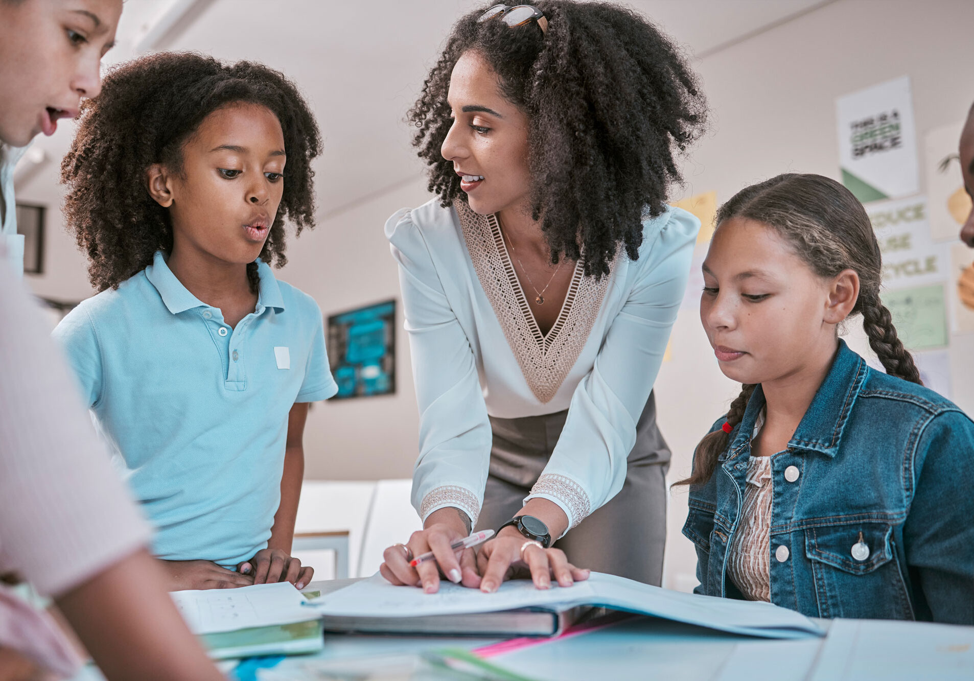 woman-teacher-students